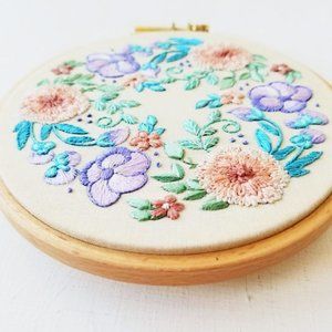 NWT Jessica Long Embroidery | “Summer's Garden Beginner Embroidery Kit”